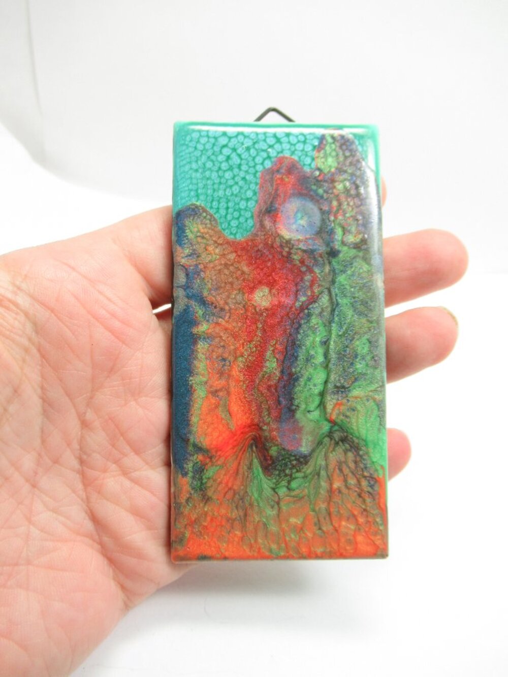 Hanging art tile